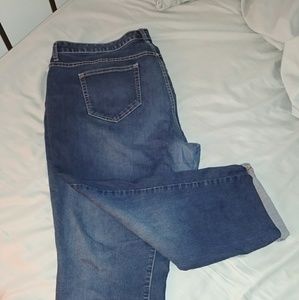 Jennifer Lopez capris - size 20